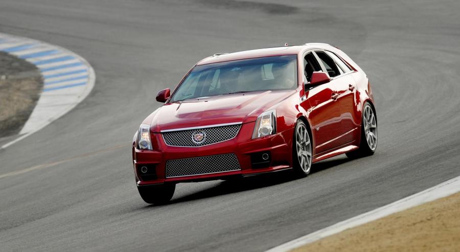  Cadillac CTS-V 2013 года  (фото 10 из 12)